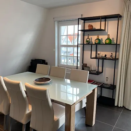 Dockside 0303 With Location *