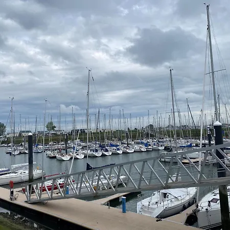 Dockside 0303 With Location